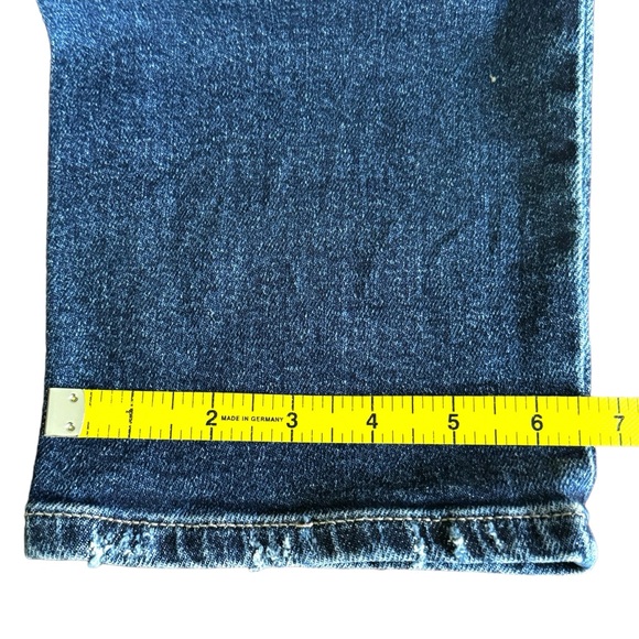 Maurice’s High Rise Wm’s Dark Wash Jeans Straight Leg Lt Distressing Sz 10L - Picture 8 of 13